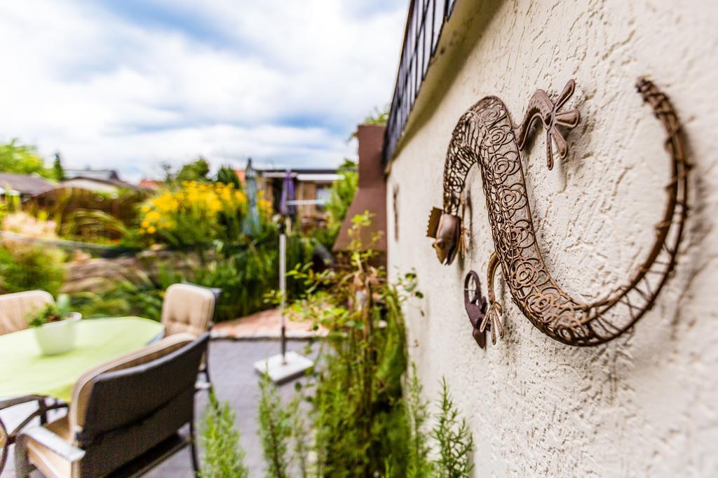 Design Apartment In Koeln Mit Terrasse Экстерьер фото